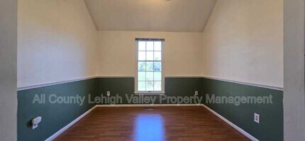 5634 Grace Ave in Bethlehem, PA - Building Photo - Building Photo