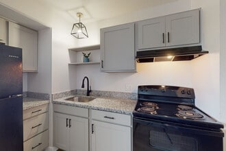 Monarch on Highland in Memphis, TN - Foto de edificio - Interior Photo