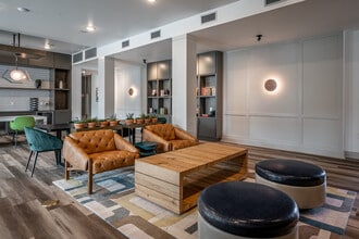 MAA Park Point in Houston, TX - Building Photo - Interior Photo