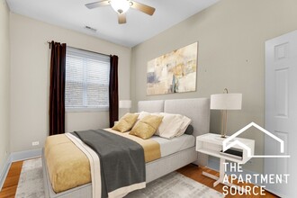 2358 N Damen Ave, Unit 2 in Chicago, IL - Building Photo - Building Photo