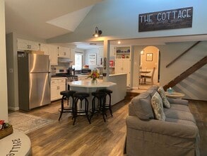 710 Pine St in Elk Rapids, MI - Building Photo - Building Photo