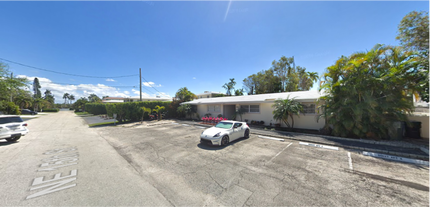 2732 NE 15th St in Fort Lauderdale, FL - Building Photo - Building Photo