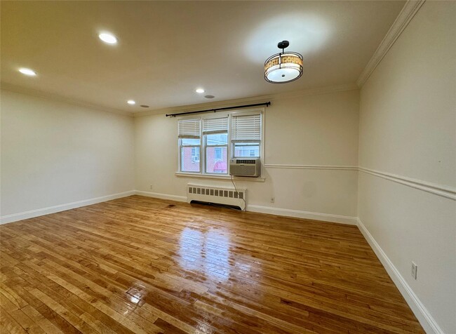 16 Arlington St in Yonkers, NY - Building Photo - Building Photo