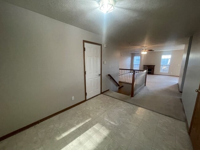 13606 S 29th Cir in Bellevue, NE - Building Photo - Building Photo