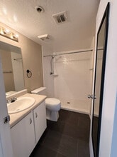 12221 W Bell Rd in Surprise, AZ - Foto de edificio - Building Photo