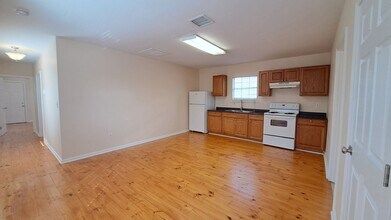 2300 Gravier St-Unit -2300 in New Orleans, LA - Building Photo - Building Photo