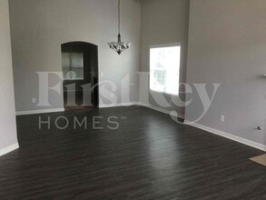 207 Fairgrove Ln in Fairburn, GA - Building Photo - Building Photo