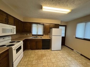 5134 Poppleton Ave in Omaha, NE - Building Photo - Building Photo