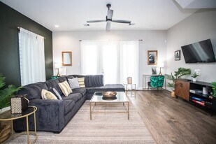 1915 Kolfahl St in Houston, TX - Building Photo