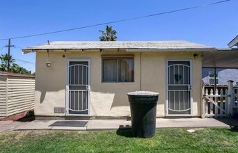 1809 Idalou Ave in Modesto, CA - Building Photo - Building Photo