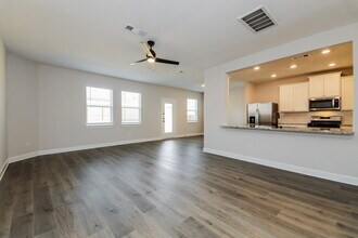 1104 Princeton Hts Blvd in Princeton, TX - Foto de edificio - Building Photo