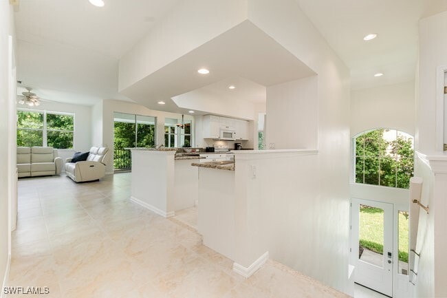 9021 Las Maderas Dr in Bonita Springs, FL - Building Photo - Building Photo