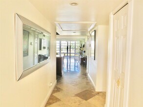 2601 S Palm Aire Dr in Pompano Beach, FL - Building Photo - Building Photo