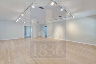 2205 Sharon Ln in Austin, TX - Building Photo - Building Photo