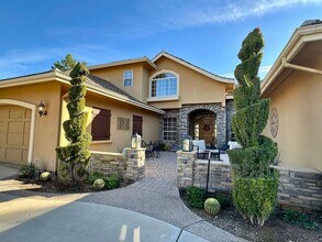 5711 W Linda Ln in Chandler, AZ - Building Photo - Building Photo