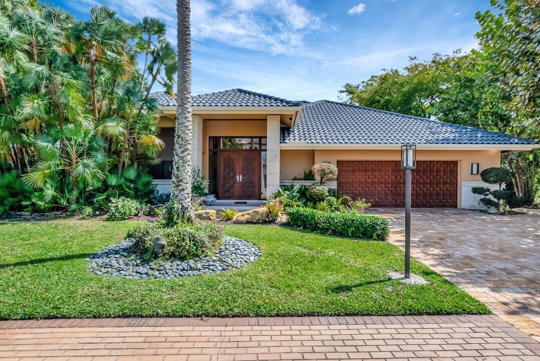 7410 Fenwick Pl in Boca Raton, FL - Building Photo