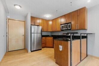 2530 1st Ave S in Minneapolis, MN - Building Photo - Building Photo