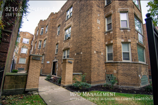 8216 S Ingleside Ave in Chicago, IL - Building Photo - Building Photo