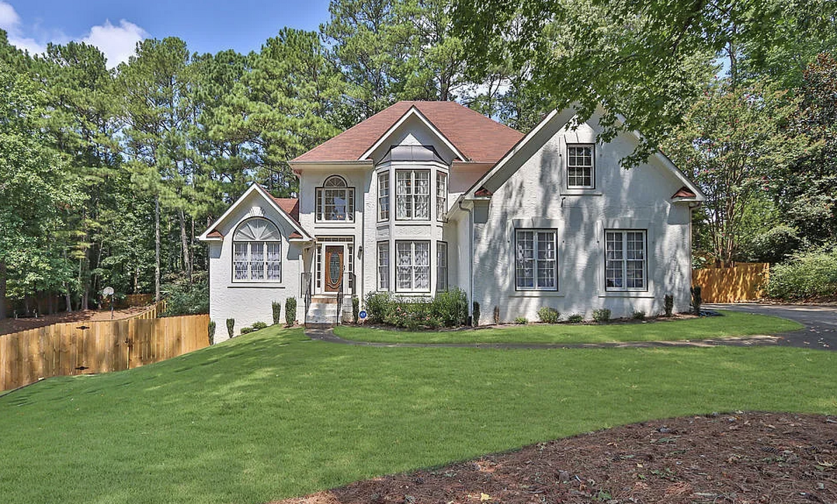 206 McEntyre Cir SW in Marietta, GA - Foto de edificio