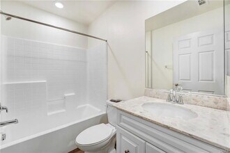 7209 N Chestnut Ln in Los Angeles, CA - Building Photo - Building Photo