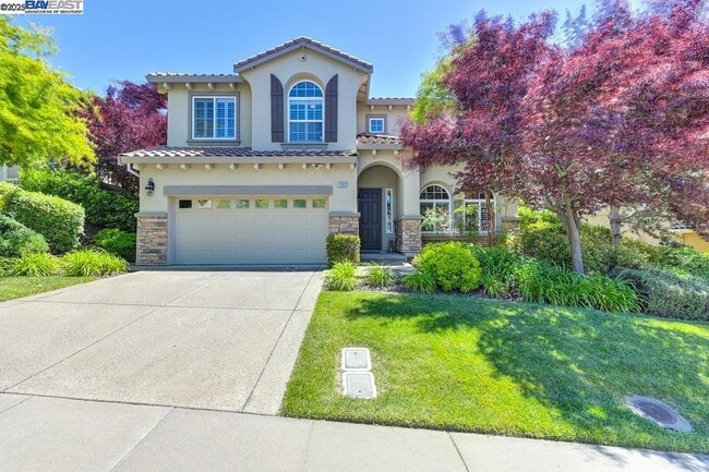property at 1207 Villagio Dr