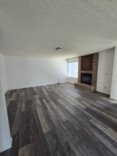 932 Kinnett Ave in Ridgecrest, CA - Building Photo - Building Photo