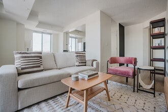 4650 Washington Blvd in Arlington, VA - Foto de edificio - Building Photo