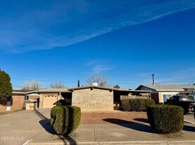 10213 Saigon Dr in El Paso, TX - Building Photo