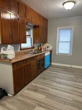 415 La Porte Rd in Waterloo, IA - Building Photo - Building Photo