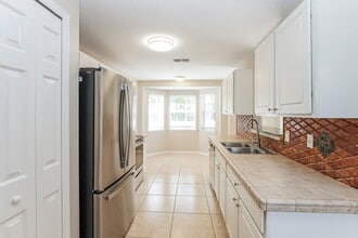 39 Peterlee Ct in Kissimmee, FL - Building Photo - Building Photo