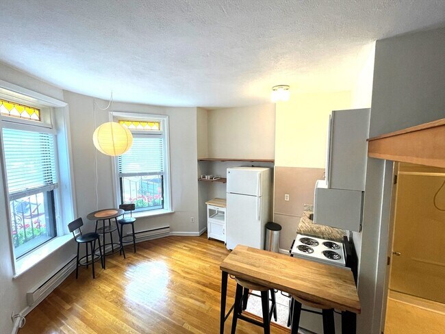 115 St Botolph St in Boston, MA - Building Photo - Building Photo