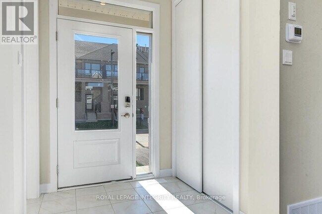 117 Ryan Reynolds Wy in Ottawa, ON - Building Photo - Building Photo