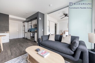 15301 NE Turing St in Redmond, WA - Building Photo - Building Photo