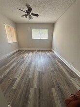 1650 SW 124th Terrace in Pembroke Pines, FL - Building Photo - Building Photo