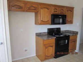 105 Shady Creek Ln in Terrell, TX - Building Photo - Building Photo