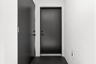 10939 Christine Way in Los Angeles, CA - Building Photo - Building Photo