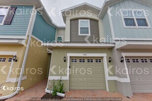 4411 Paraglider Pl in Wesley Chapel, FL - Building Photo