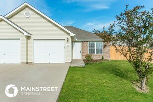 207 Palmer Ct in Pleasant Hill, MO - Building Photo