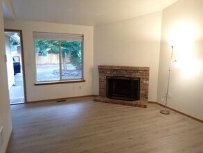 16804 86 Ave E in Puyallup, WA - Building Photo - Building Photo