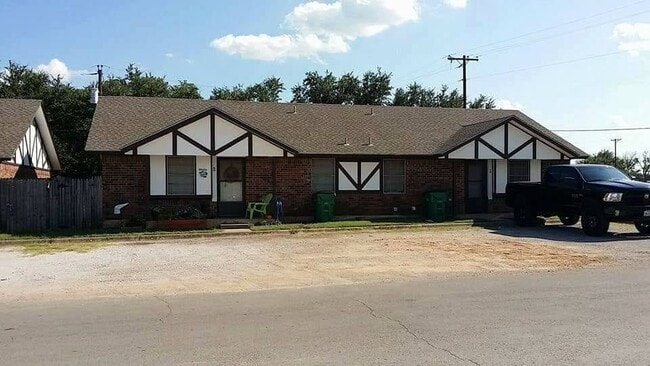 200 Bonnie Bell Ln, Unit 1