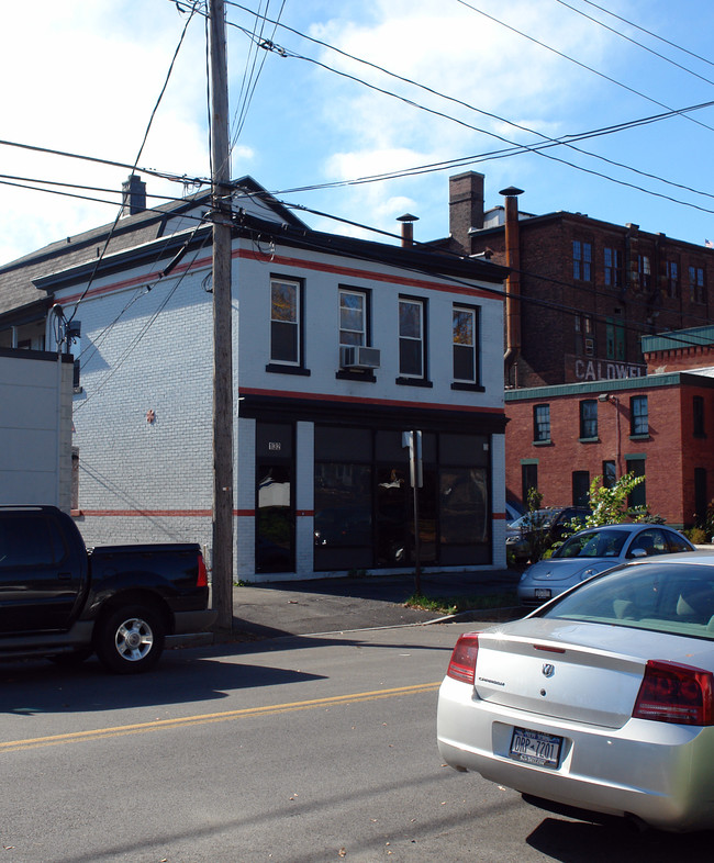 128-132 Burnet Ave in Syracuse, NY - Foto de edificio - Building Photo