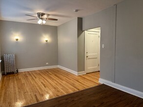 5601-5607 W Wabansia Ave in Chicago, IL - Building Photo - Building Photo
