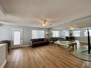 283 Normandy Ln in Delray Beach, FL - Building Photo - Building Photo