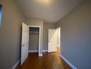 573 Dorchester Ave, Unit 2 in Boston, MA - Building Photo - Building Photo