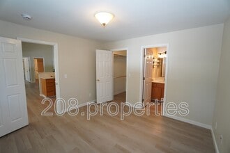 6589 W Lucky Ln in Boise, ID - Building Photo - Building Photo