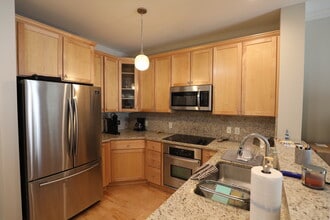 59 Walpole St, Unit 215 in Canton, MA - Building Photo - Building Photo