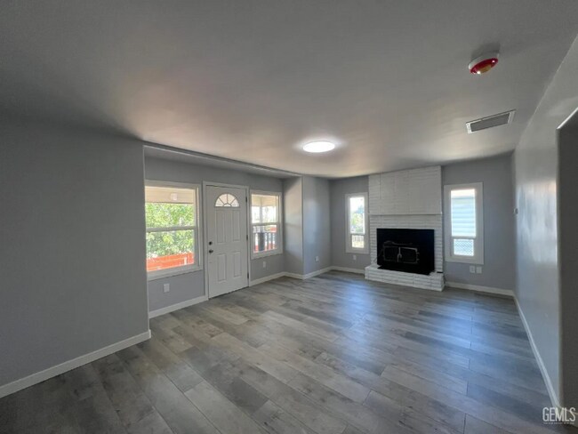 515 B St in Taft, CA - Foto de edificio - Building Photo