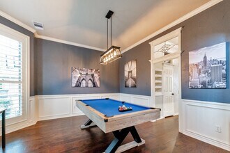8311 Shoregrove Dr in Humble, TX - Building Photo - Building Photo