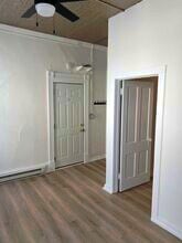 113 1/2 Main St E, Unit #6 in Menomonie, WI - Building Photo - Building Photo