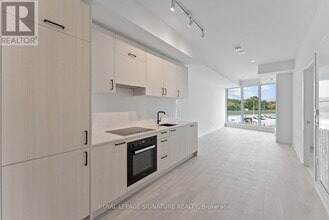 1 Kyle Lowry Rd in Toronto, ON - Building Photo - Building Photo